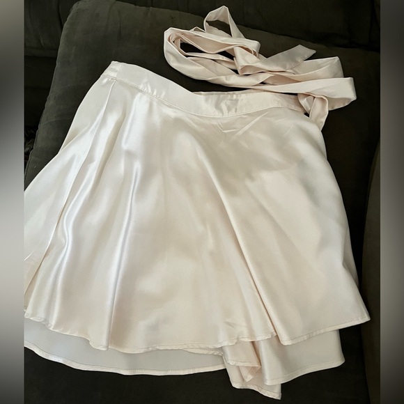 Off White Silky Wrap Skirt - Picture 3 of 5